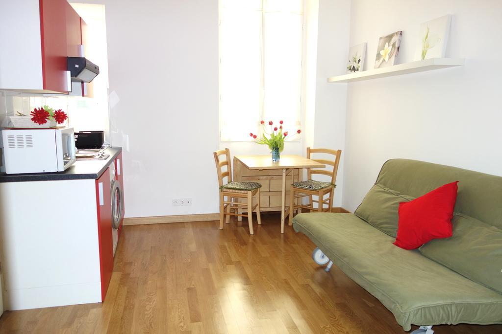 Apartment Palais De France Nizza Zimmer foto